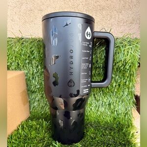 Rambler traveler 40 OZ Black Leopard